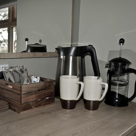 テルフォード The Ugly Duckling Bed & Breakfast エクステリア 写真