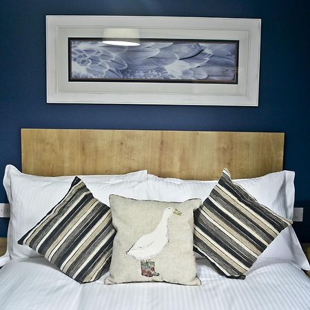 テルフォード The Ugly Duckling Bed & Breakfast エクステリア 写真